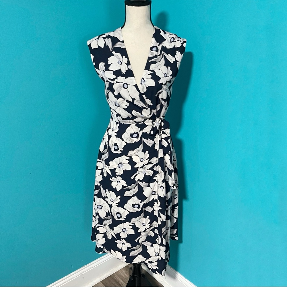 Banana Republic 0 Navy Blue White Floral Print Midi Wrap Dress